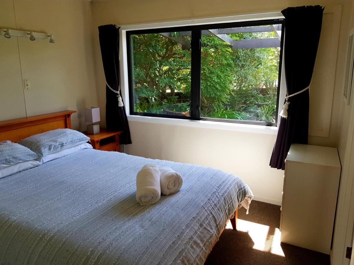 Estuary Retreat Whangamata Bagian luar foto
