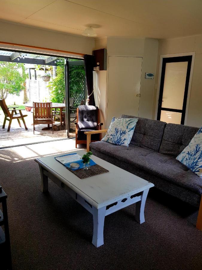 Estuary Retreat Whangamata Bagian luar foto